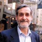“Nunca me detuve a contar la gente que pasó por nuestro escritorio y recibió ayuda.”