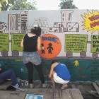 Mural realizado por miembros del programa Jóvenes y Memoria en barrio Tablada.