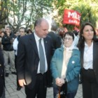 Fein y Henn se sumaron a la ronda de las Madres en la plaza 25 de Mayo.