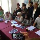 La titular de Abuelas Estela de Carlotto lee el comunicado de la restitución de la hija de María del Carmen Moyano y Carlos Poblete.