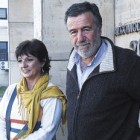 Isabel Fernández Blanco y Enrique Ghezam declararon ayer contra los dos represores del Banco y el Olimpo. Imagen: Rafael Yohai