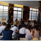 Estudiantes en el Museo de la Memoria
