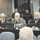 Los acusados son los represores Riveros y Bignone, junto a ex médicos militares y una partera
