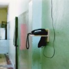 Un lazo con los libres: el teléfono. Foto de Paulina Scheitlin.